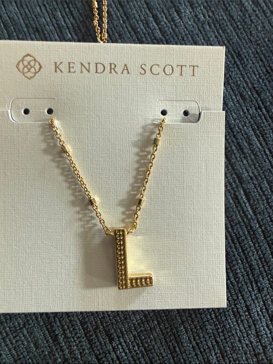 Kendra Scott Jewelry - Kendra Scott Gold L Initial Pendant Necklace